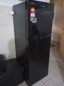 Peti Ais Peti Sejuk Inverter Toshiba 2 Pintu
