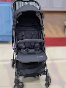 stroller 