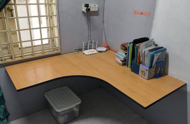 Meja pejabat / Office table