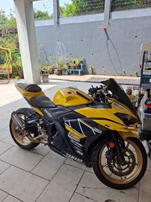 Yamaha R25