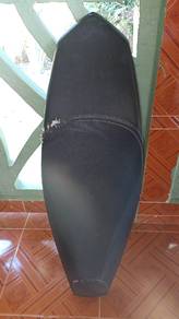tempat duduk/Seat Rs150r standard