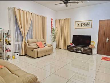 Semi-Detached House For Sale in Klang,SGR