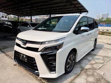 Toyota Voxy ZS KIRAMEKI III in Kepong, KUL