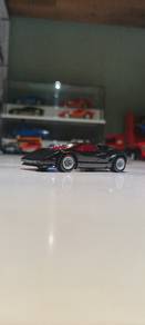 Lamborghini countach pace car unrivet