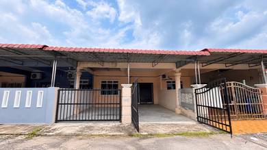 1-storey Terraced House For Sale in Parit Raja,JHR