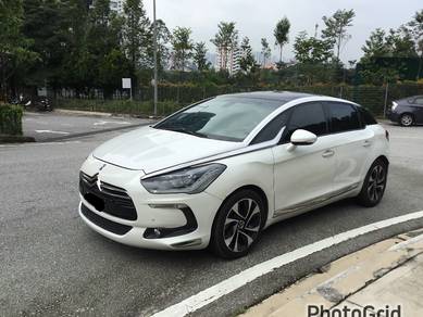 Citroen DS5 in Taman Melawati, KUL