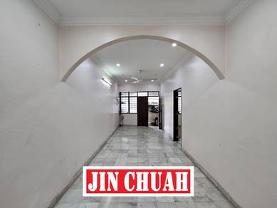 1-storey Terraced House For Sale in Jelutong,PNG