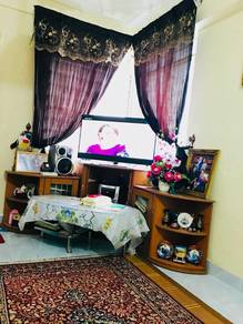 Flat For Rent in Pangsapuri Blok Kenari