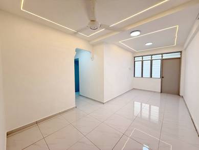 Flat For Sale in Taman Johor Jaya