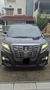 Toyota Alphard in Bandar Menjalara, KUL