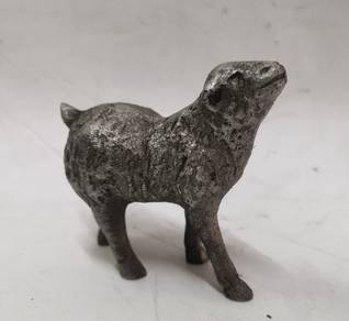 Vintage small cast iron lamb/sheep