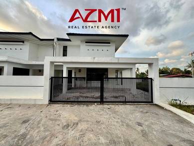 Semi-Detached House For Sale in Miri,SWK