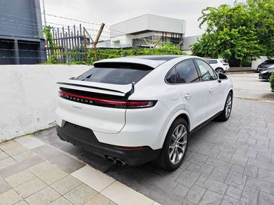 2023 Porsche Cayenne COUPE BASE