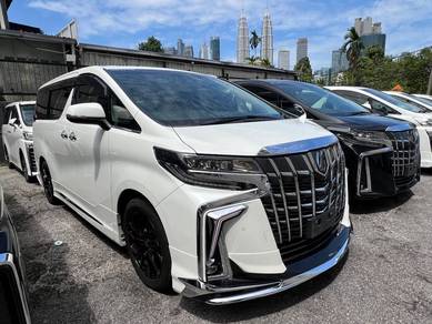 Toyota Alphard X in KL City, KUL