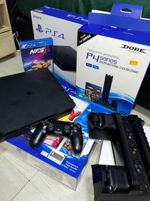 Ps4 slim 500gb , dapat semua mcm dlm gambar
