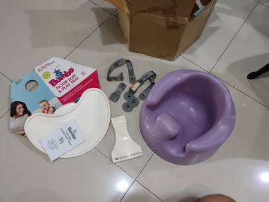 BUMBO Floor seat with tray and seat belt