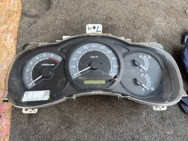No 26-8-1 Toyota Innova Meter