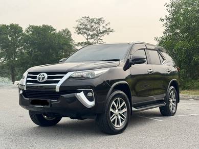 Toyota Fortuner VRZ 4x4 in Senai, JHR