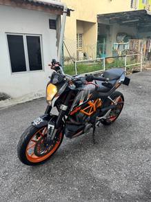 KTM 390 Duke