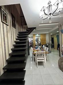 Condominium For Sale in Diamond Residences