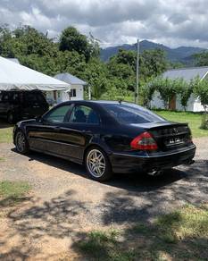 Mercedes Benz E240 240 AVANTGARDE (CBU) in Tanjong Tokong, PNG
