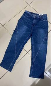 baggy jeans