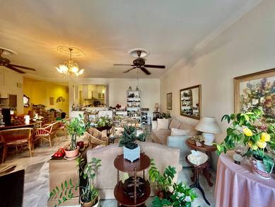 Condominium For Sale in Sri Alam