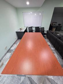 High-quality 10-person conference table 