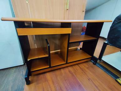 Meja Belajar / Komputer Terpakai