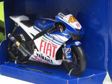 New Ray 1-12 MotoGP 2008 Yamaha YZR M1 (FIAT) # 46