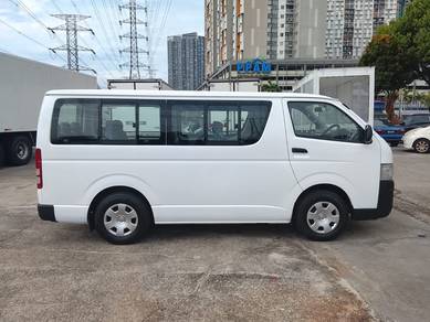 2010 TOYOTA HIACE 2.5 WINDOW VAN (M) Low Roof