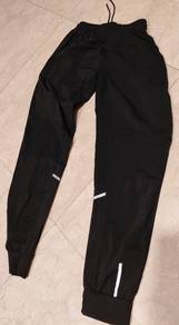 Long training pants L size