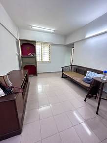 Flat For Sale in Desa Baiduri