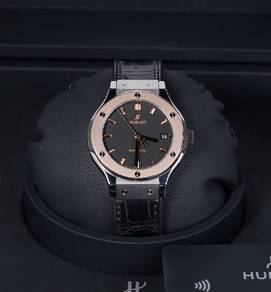 Hublot Classic Fusion 38mm Rose Gold Bezel 