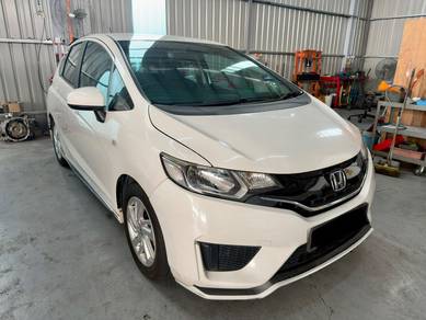 2015 Honda Jazz E