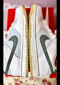 Nike Dunk Low Grey White