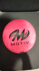 MOTIV HyperVenom 14lbs Bowling Ball 