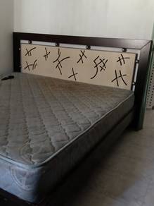King size bed/ taman wawasan