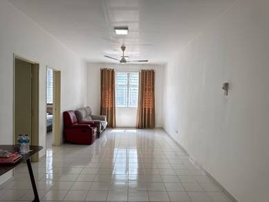 Apartment For Sale in Molek Ria