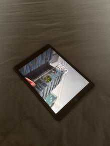 For Sale: iPad 9th Gen 64GB Wi-Fi (Space Grey)