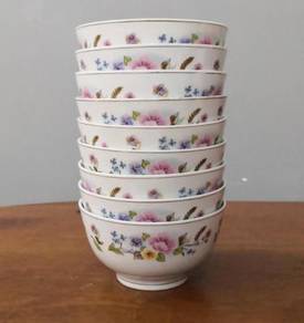 Oriental rice bowl floral pattern 9