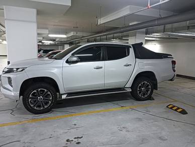 Mitsubishi Triton VGT PREMIUM in Kajang, SGR