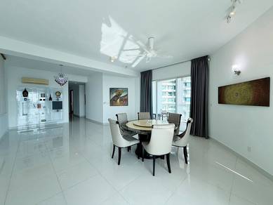 Condominium For Rent in Gurney Paragon