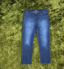 Lee Jeans sz 36..))
