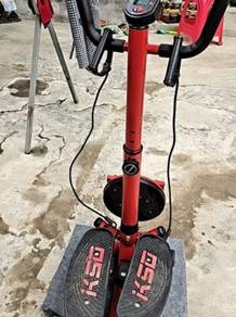 Folding Stepper Fitness Machine With LCD Display