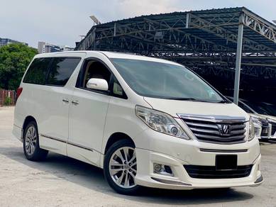 Toyota Alphard 350G in Serdang, KUL