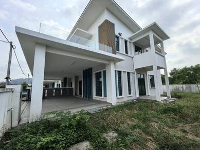 Semi-Detached House For Sale in Bukit Baru,MLK