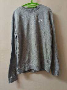 782.nike sweatshirt
