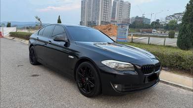 BMW 520i 20i (CKD) in Sepang, SGR