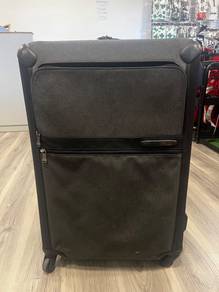 Tumi Luggage 26-28 inches